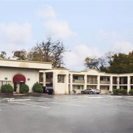 American Eagle Inn เฟย์เอตต์วิลล์ ภายนอก รูปภาพ